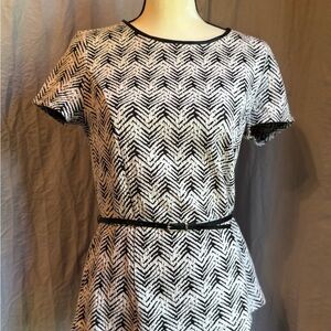 Liz Claiborne Black and White Chevron Top